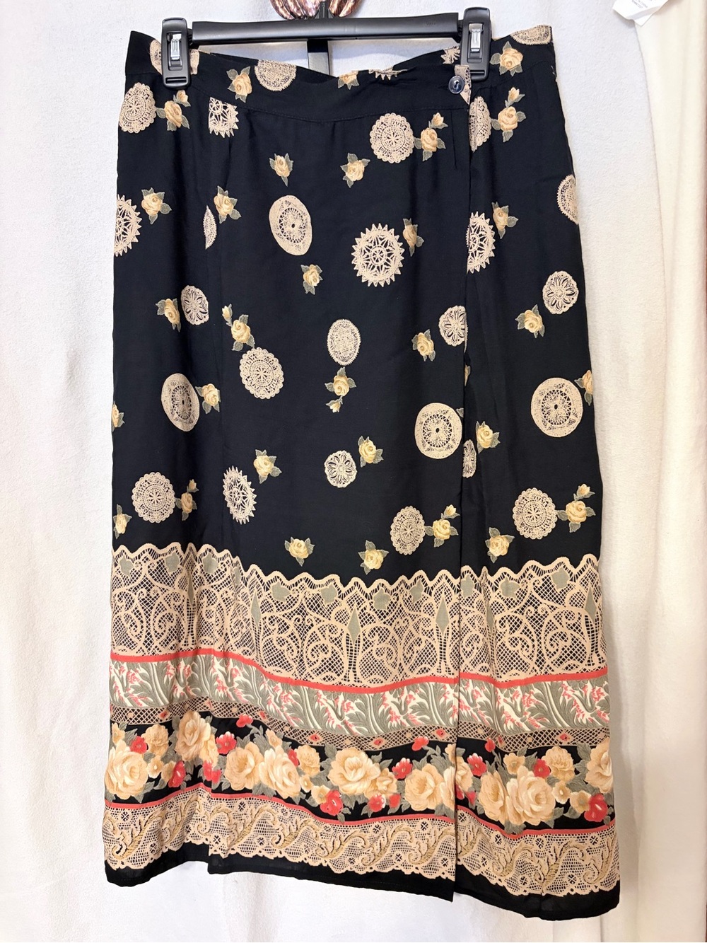 90s TR-Bentley Whimsigoth Lace Floral Border Print Skirt